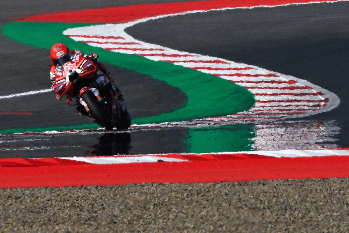 Кто взял поул в Индонезии? Видео квалификации MotoGP и обзор